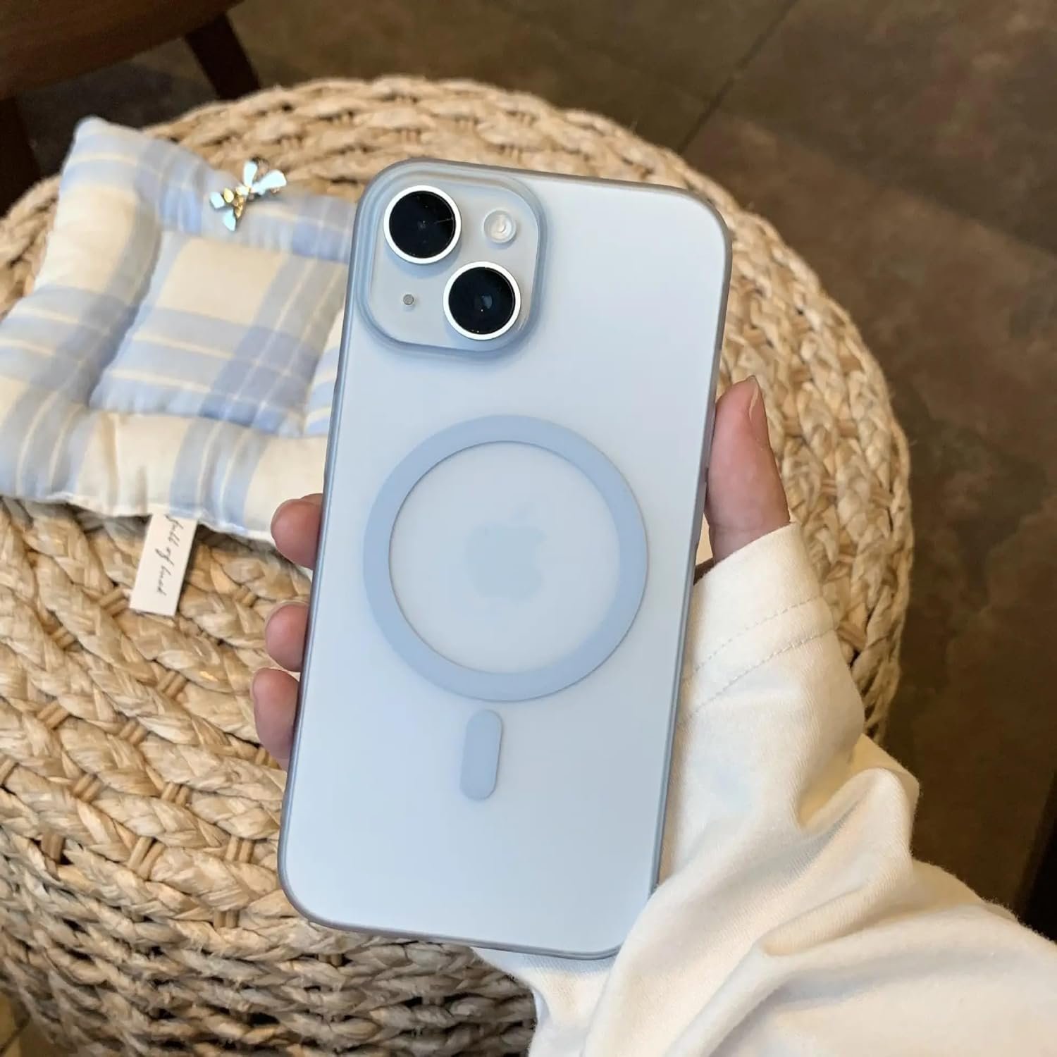 amazon basics Luxury Paper Thin Case Cover for iPhone 15 | Matte Finish | Compatible with magsafe | (Blue, iPhone 15) - Image 2