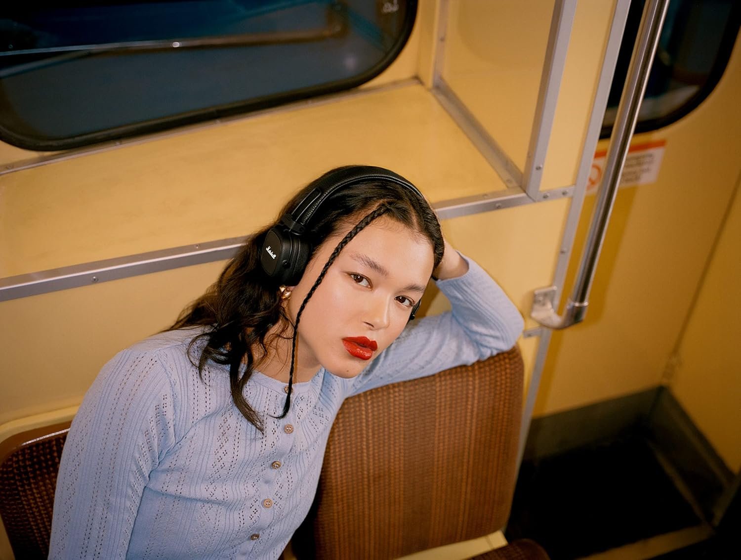 Marshall Major IV Wireless Bluetooth On Ear Headphone with Mic (Black) - Image 6